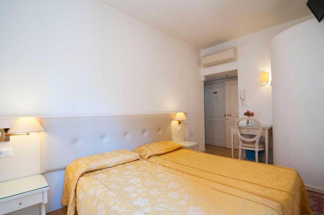 Albergo Ai Tolentini البندقية المظهر الخارجي الصورة