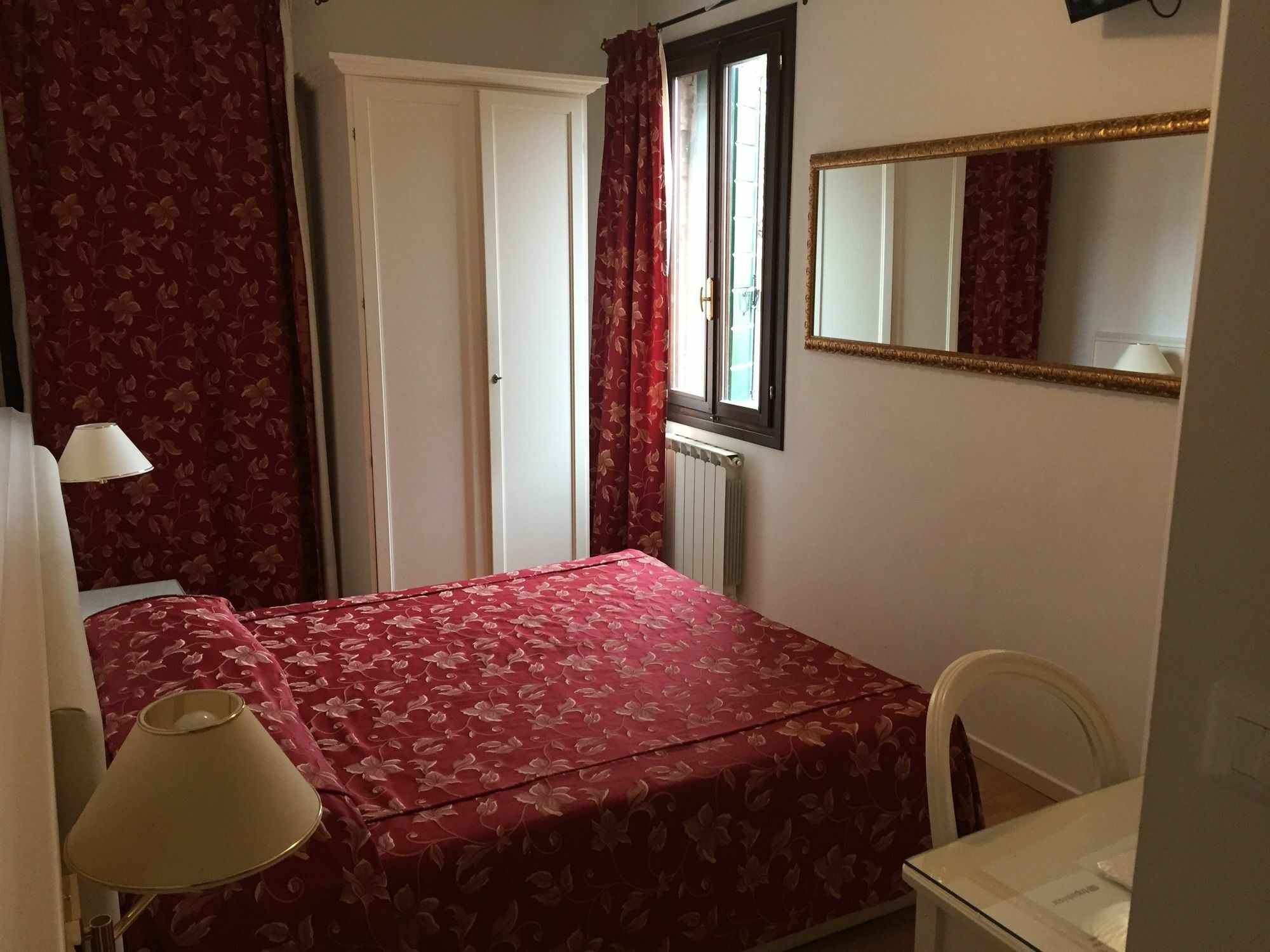 Albergo Ai Tolentini البندقية المظهر الخارجي الصورة