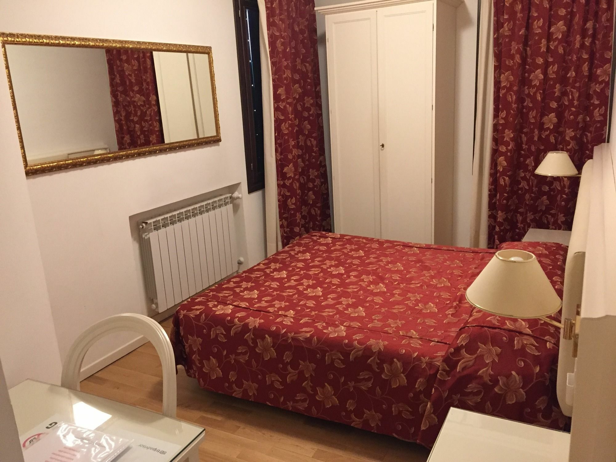 Albergo Ai Tolentini البندقية المظهر الخارجي الصورة
