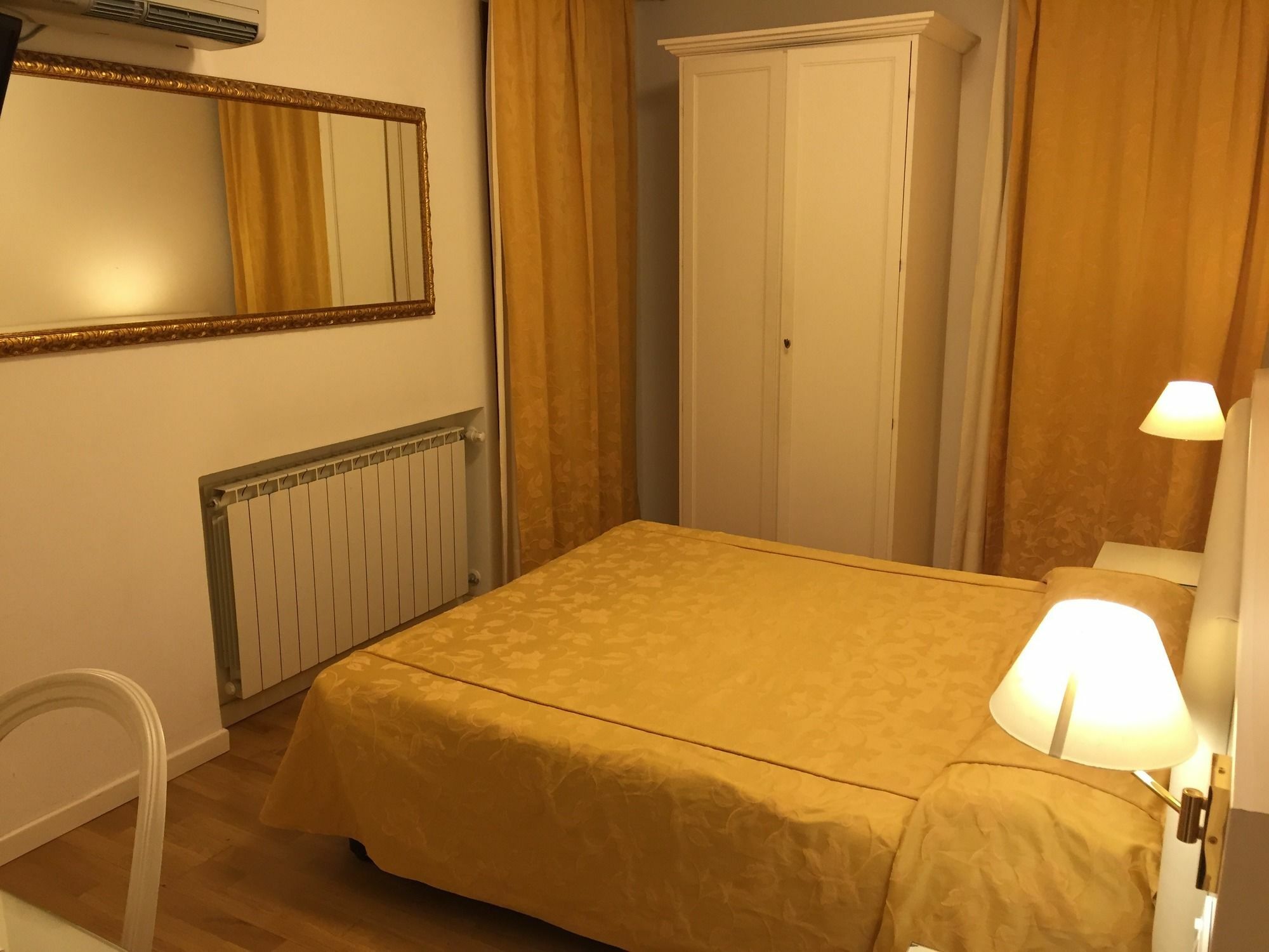 Albergo Ai Tolentini البندقية المظهر الخارجي الصورة